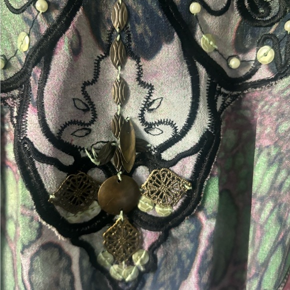 Sienna Rose sheer tunic tank Size Medium multicolor. - Picture 3 of 9